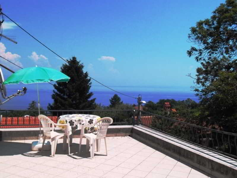 Apartments Kestenovi Dvori Opatija Exterior foto